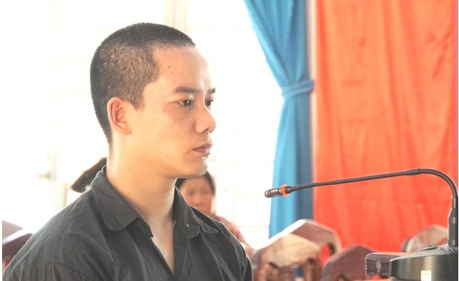  Kẻ vận chuyển ngà voi qua biên giới lãnh án
