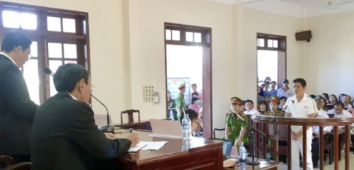  Tuyên phạt tù giam người vận chuyển 116 quả trứng vích