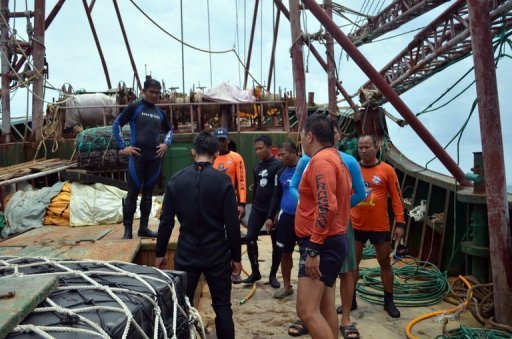 Tàu Trung Quốc bị bắt ở Philippines chở đầy tê tê